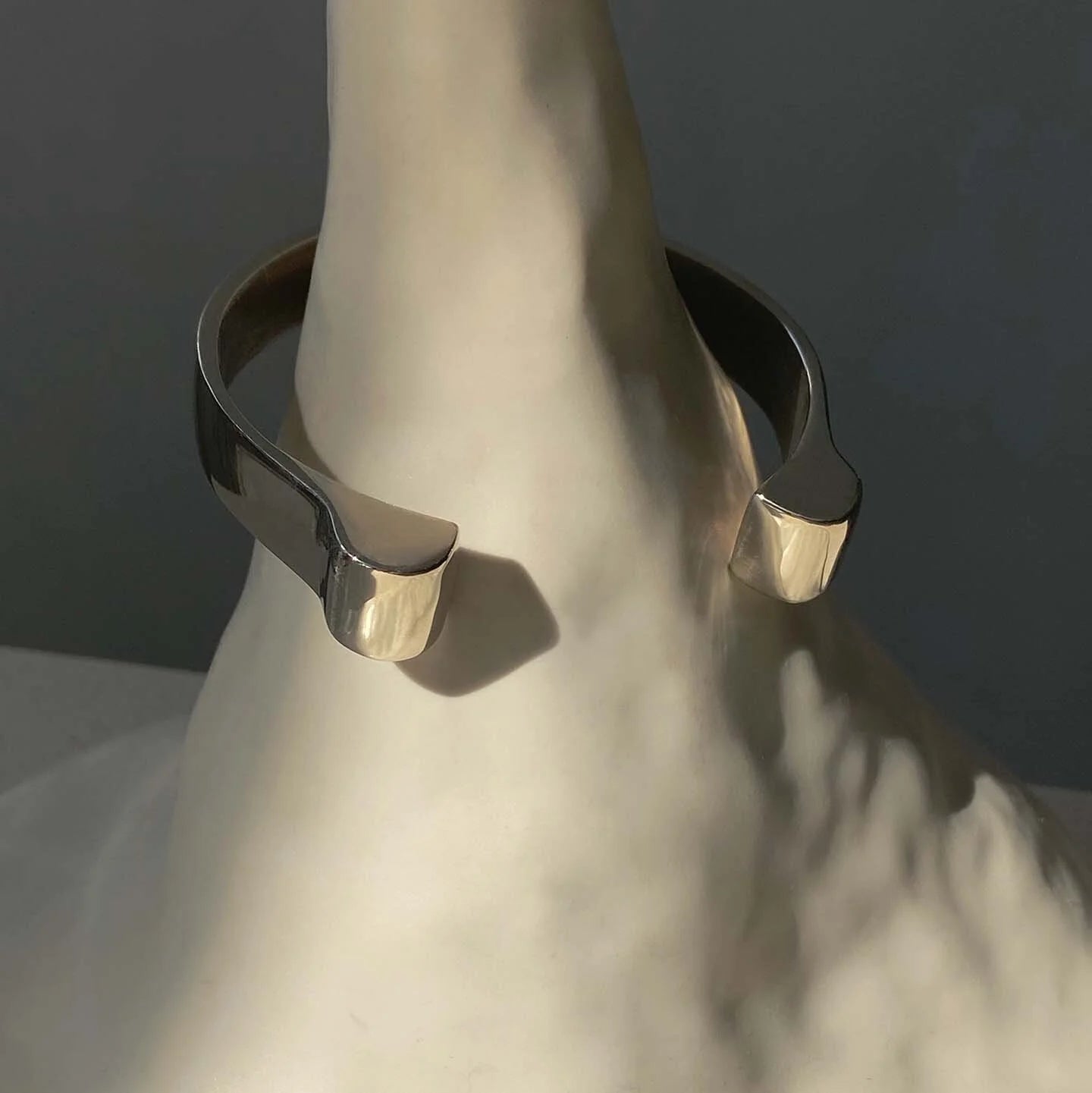 Mood Vertical Cuff