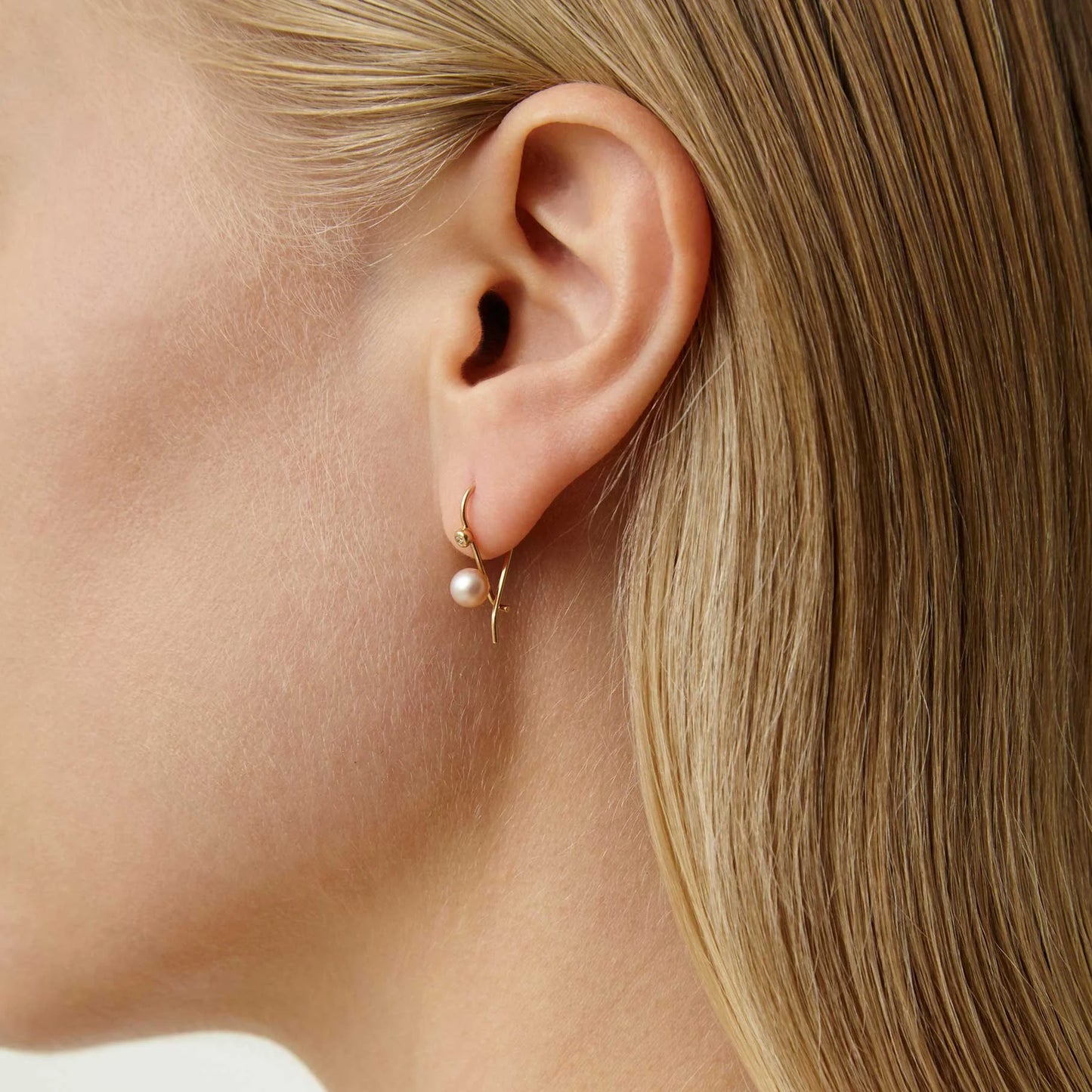 Auva Earring