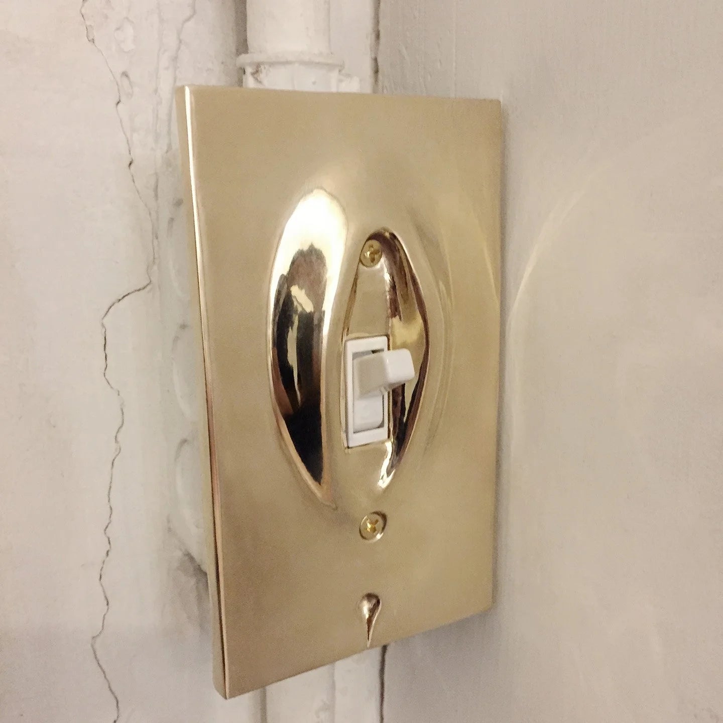 Clitch Light Switch Plate