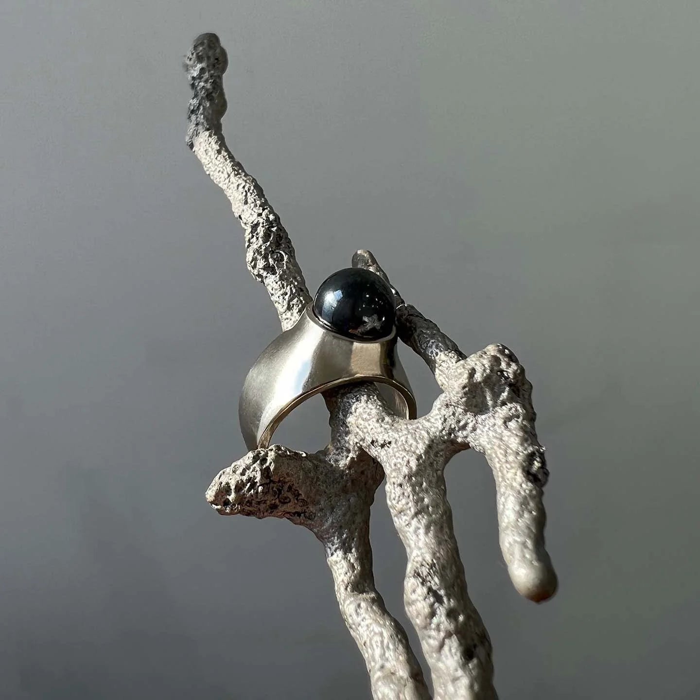 Cravic Ring