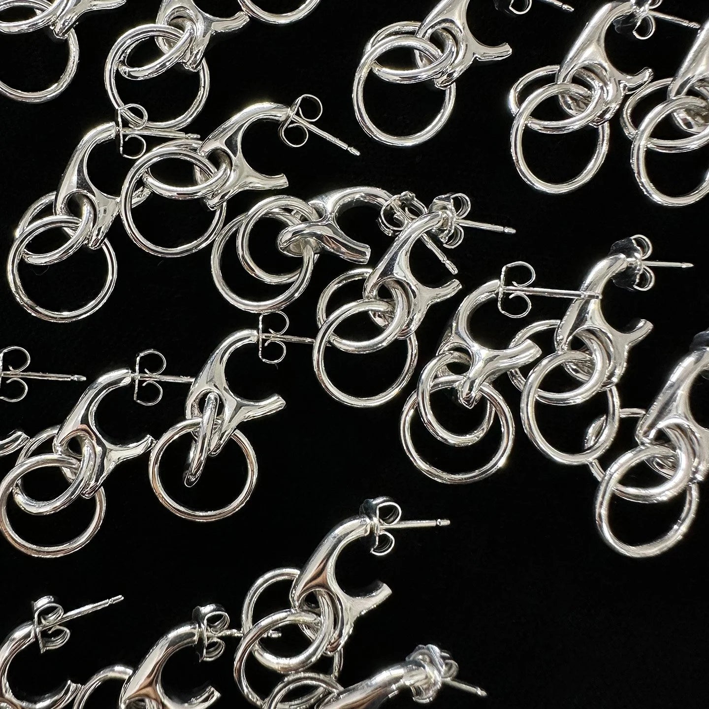 Isak Earring: KP