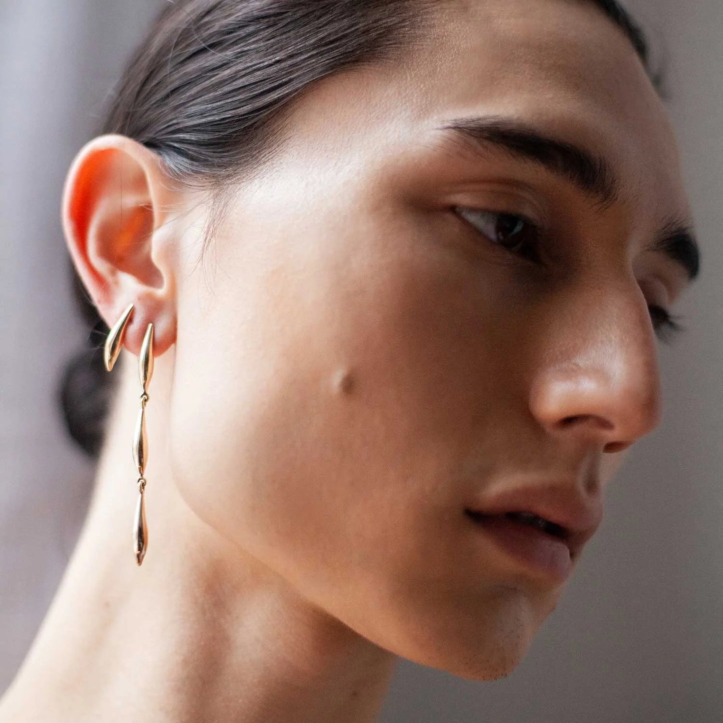 Lor Single Lean Earring