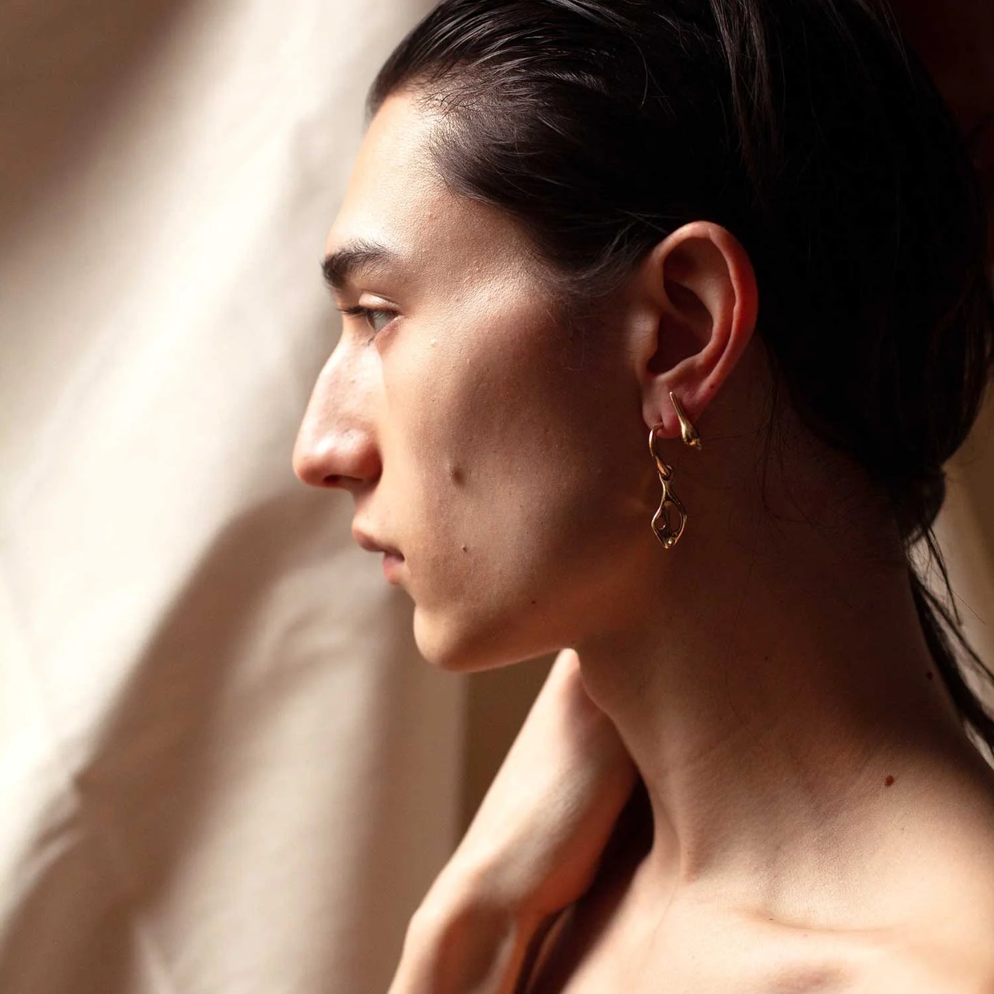 Lor Single Bump Earring