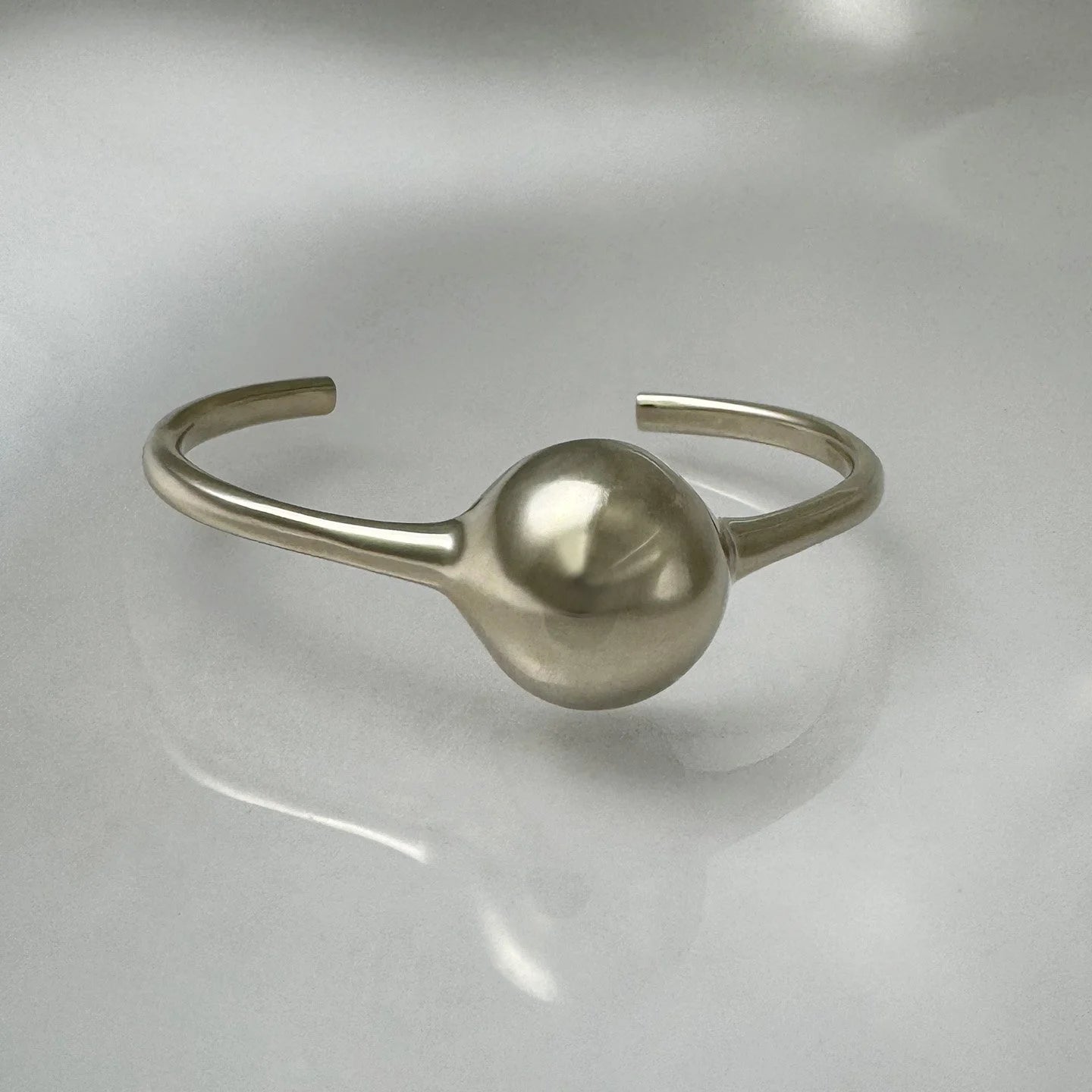 Single Opis Cuff