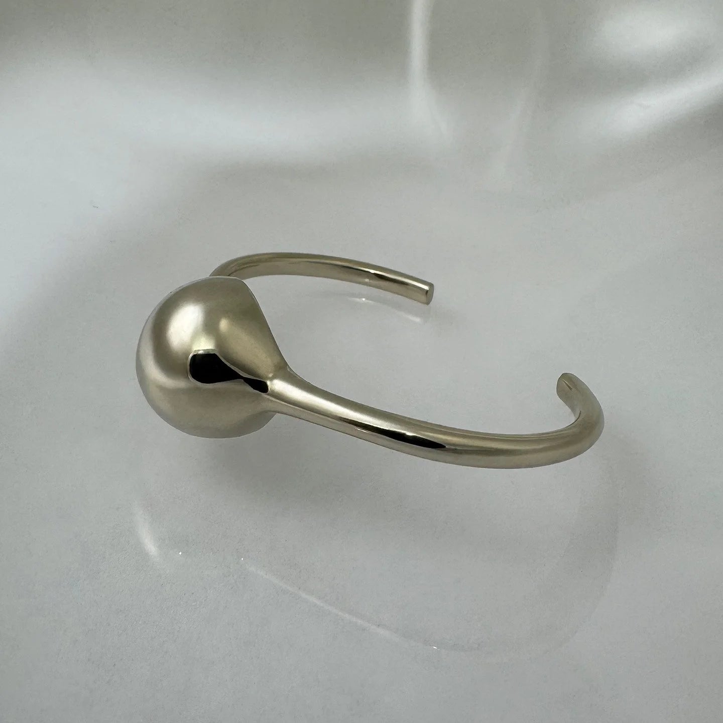 Single Opis Cuff